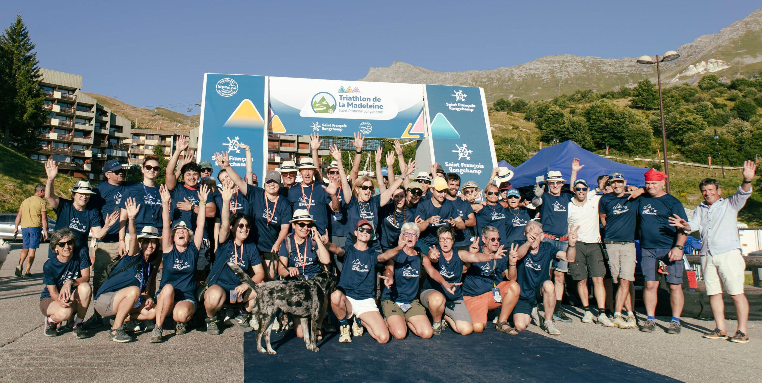 Groupe de bénévoles de l'Amicale en montagne